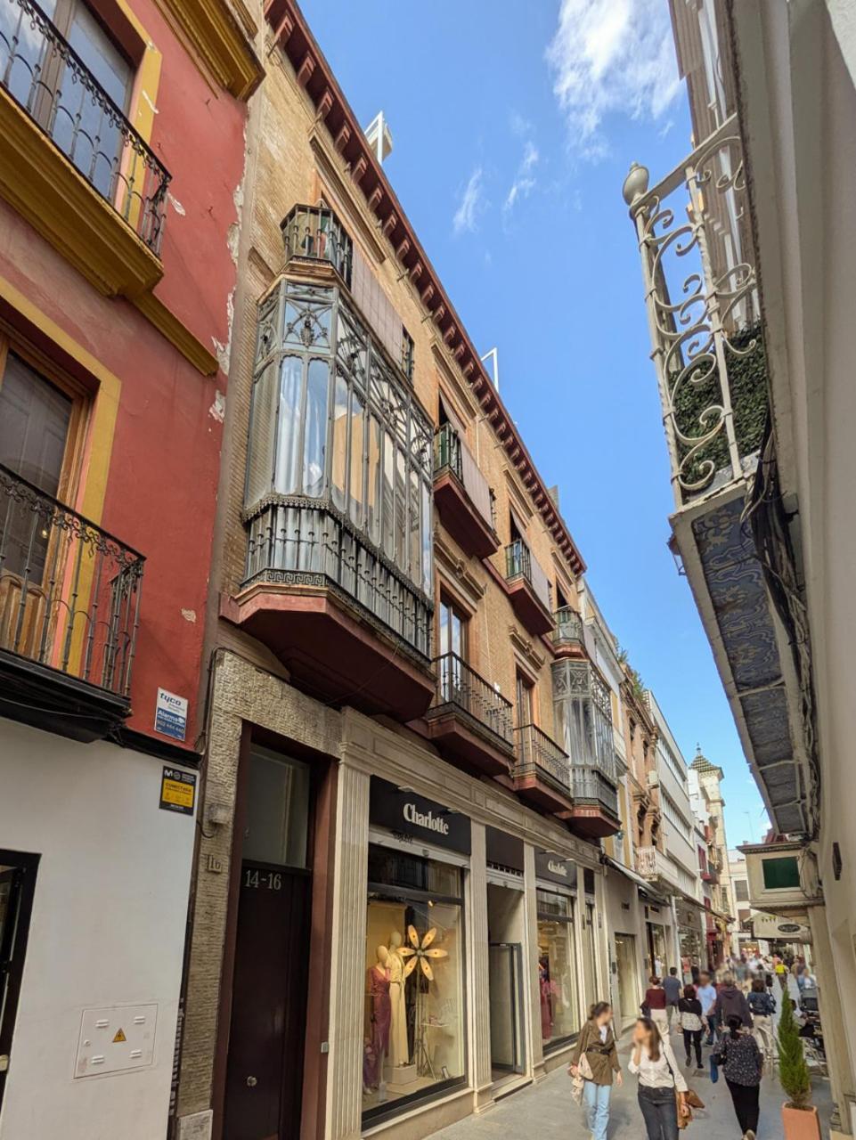 Cerrajeria 16 * Sevilla
